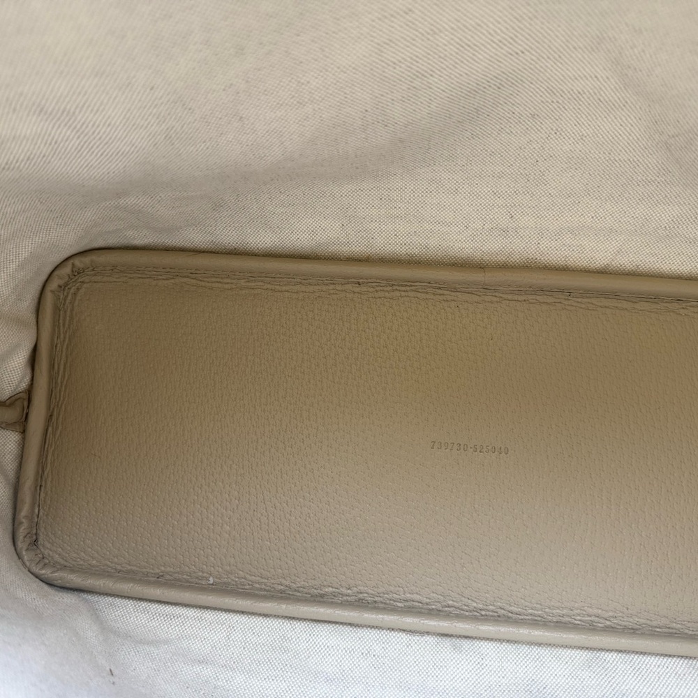 Gucci Beige GG Supreme Tote Bag with Dust Bag & Box - Picture 7 of 8
